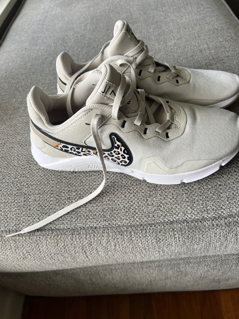 Nike Women’s Light Beige/Gray Running Shoes with Leopard Swoosh - Picture 3 of 10